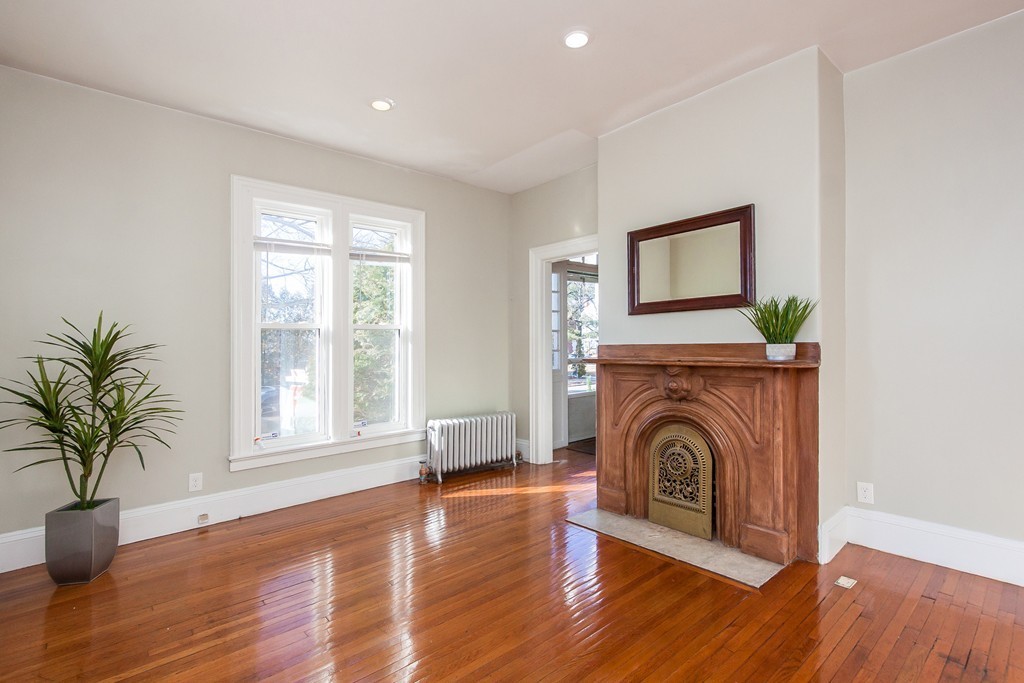 31 Madison Avenue Springfield, MA 01105 - Photo 4 of 30