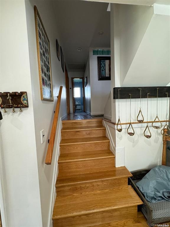 830 Pepperidge Road Westbury, NY 11590 - Photo 3 of 15 a view of entryway