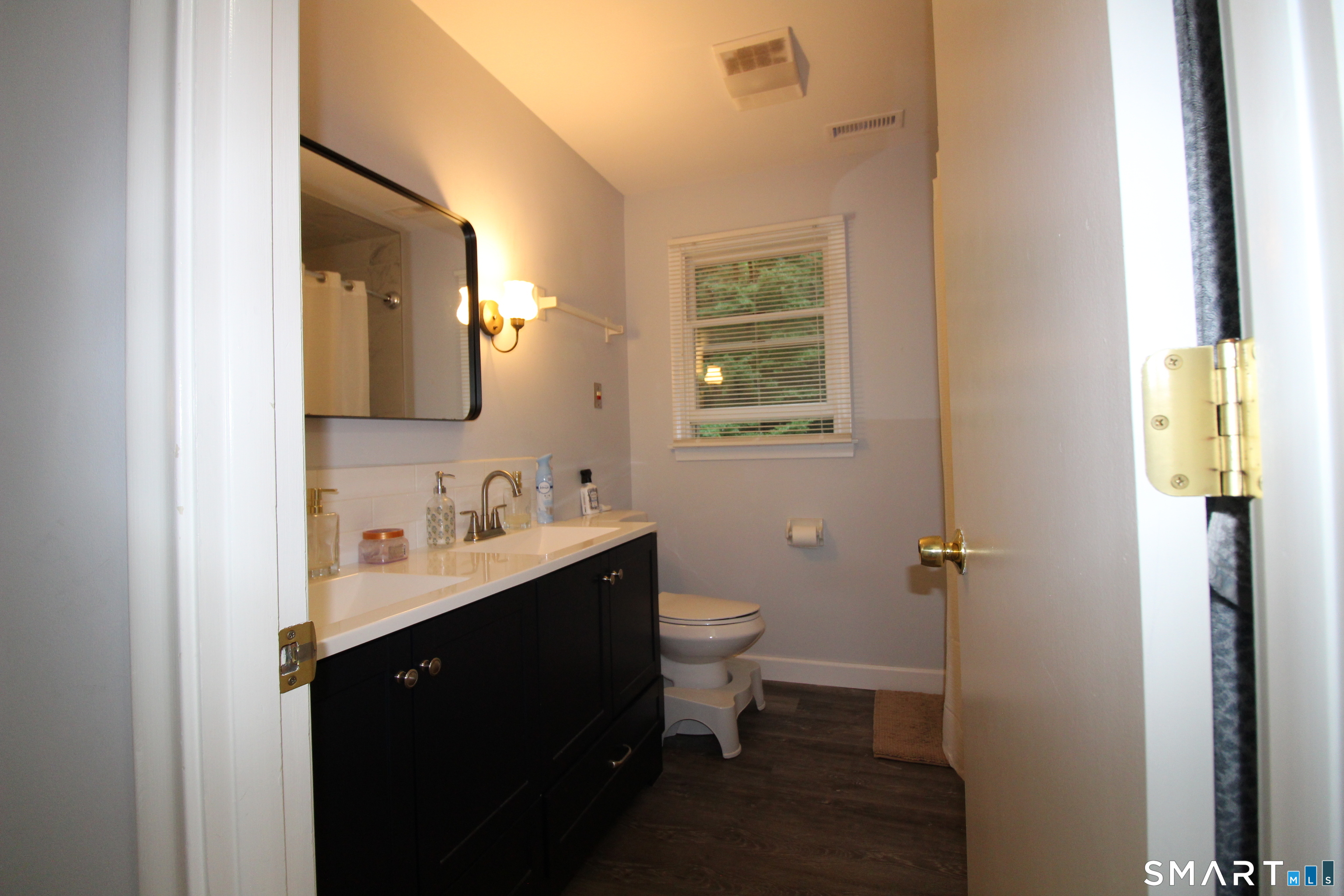194 Cedar Swamp Road Mansfield, CT 06268 - Photo 12 of 28 Full Bath