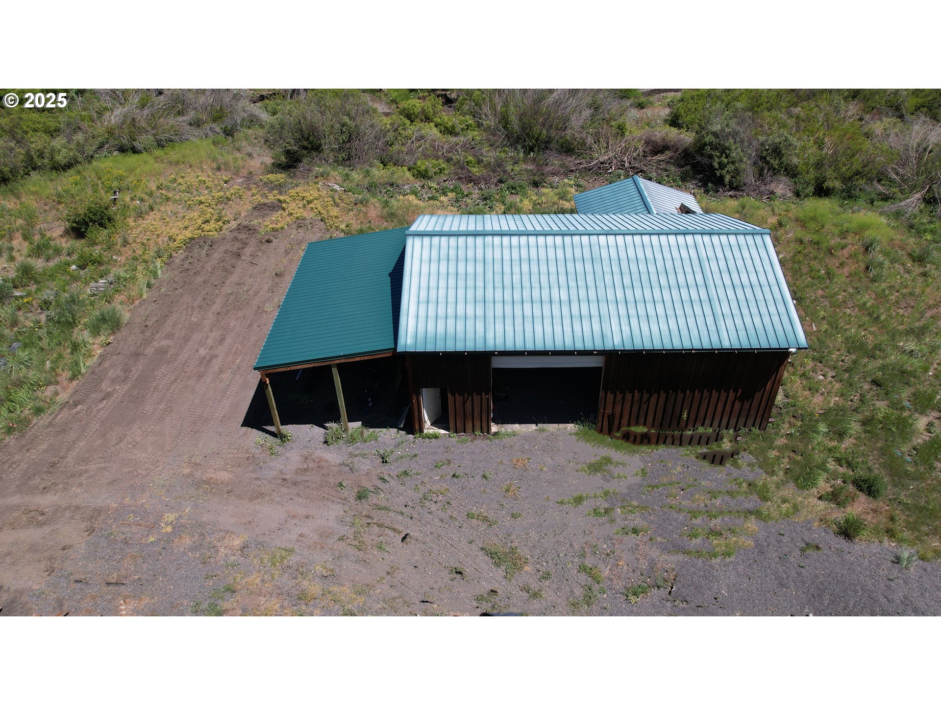 12142 Burns-Izee Road Seneca, OR 97873 - Photo 32 of 40 a black and white photo of a field