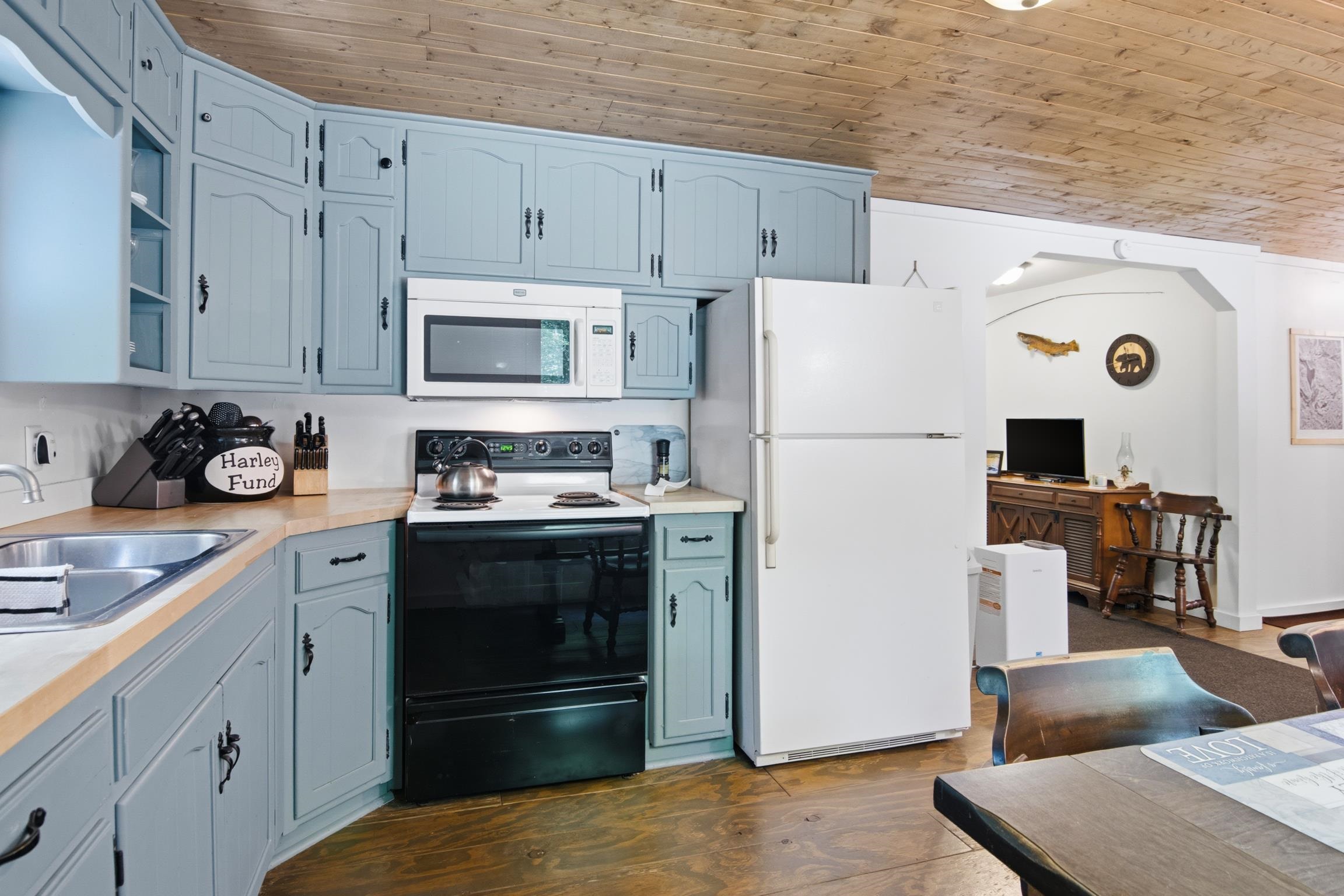 4501 Oslund Road Mancelona, MI 49659 - Photo 8 of 26