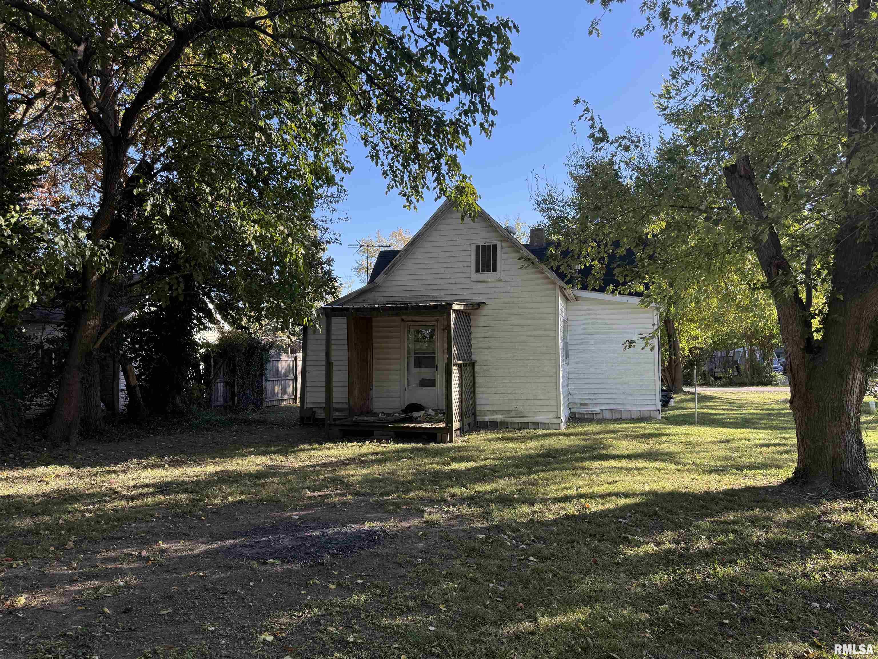 806 Rodd Street Carterville, IL 62918 - Photo 10 of 13