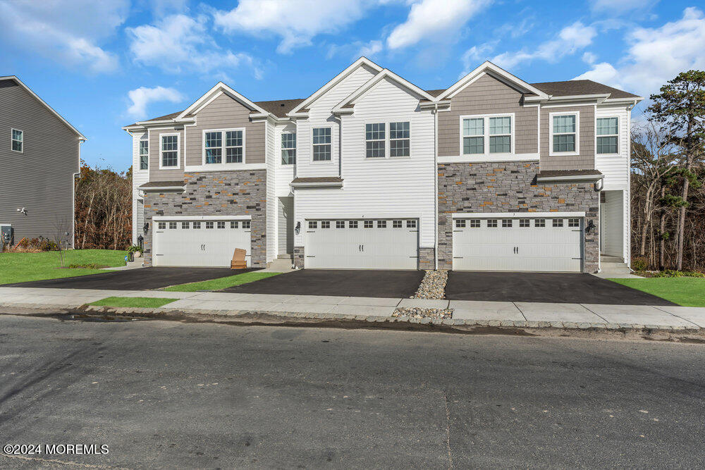 4 Avalon Lane Jackson, NJ 08527 - Photo 2 of 19 006_dsc01388-1_968