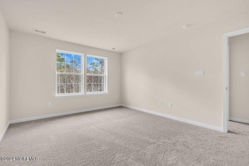 4 Avalon Lane Jackson, NJ 08527 - Photo 10 of 19 master bedroom