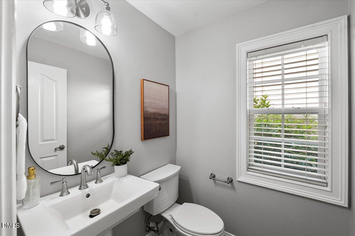 2325 Clayette Court Raleigh, NC 27612 - Photo 11 of 50 21-P1134840