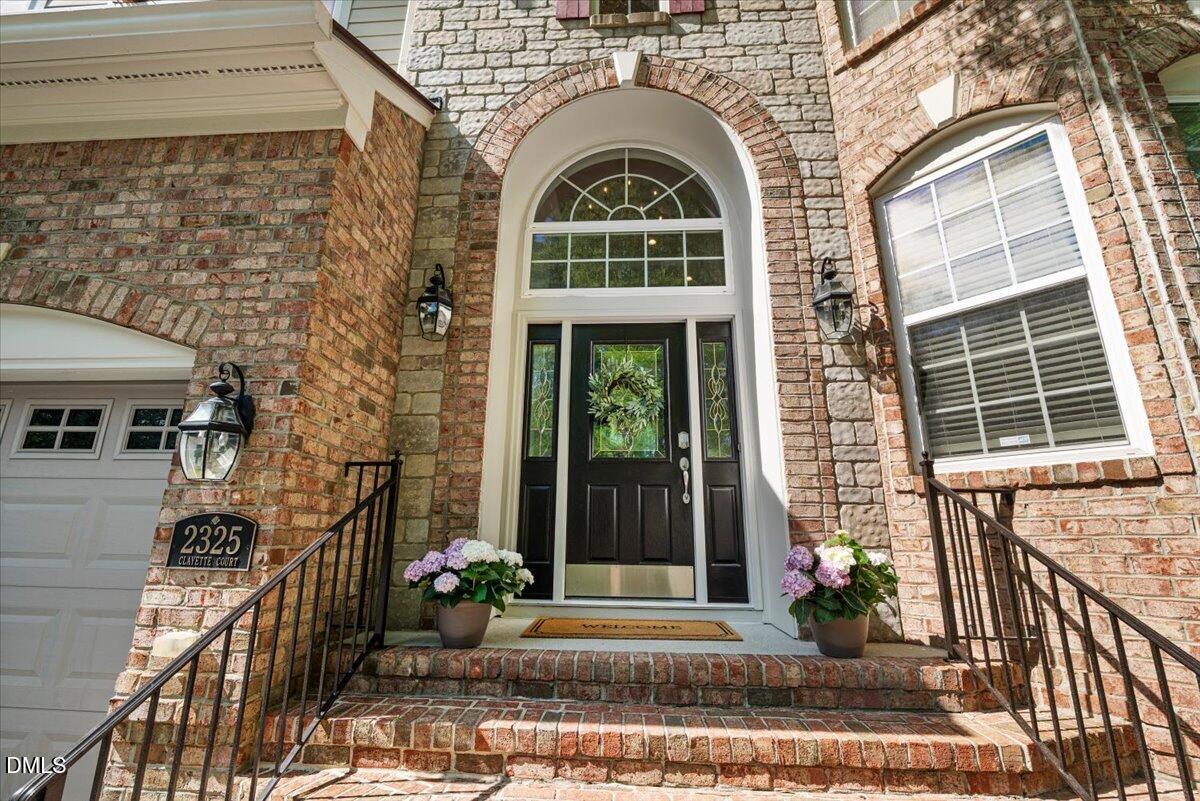 2325 Clayette Court Raleigh, NC 27612 - Photo 4 of 50 15-P1134810