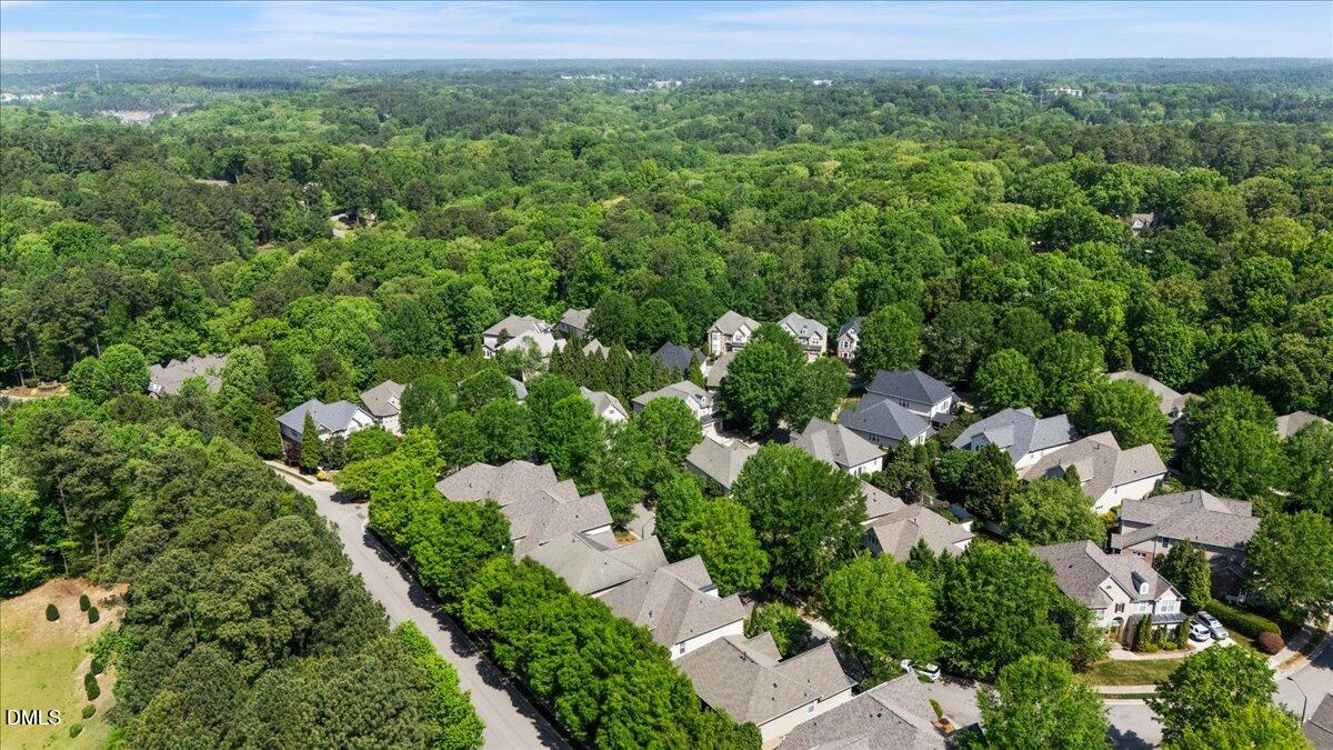 2325 Clayette Court Raleigh, NC 27612 - Photo 6 of 50 04-DJI_20260416114404_0045_D