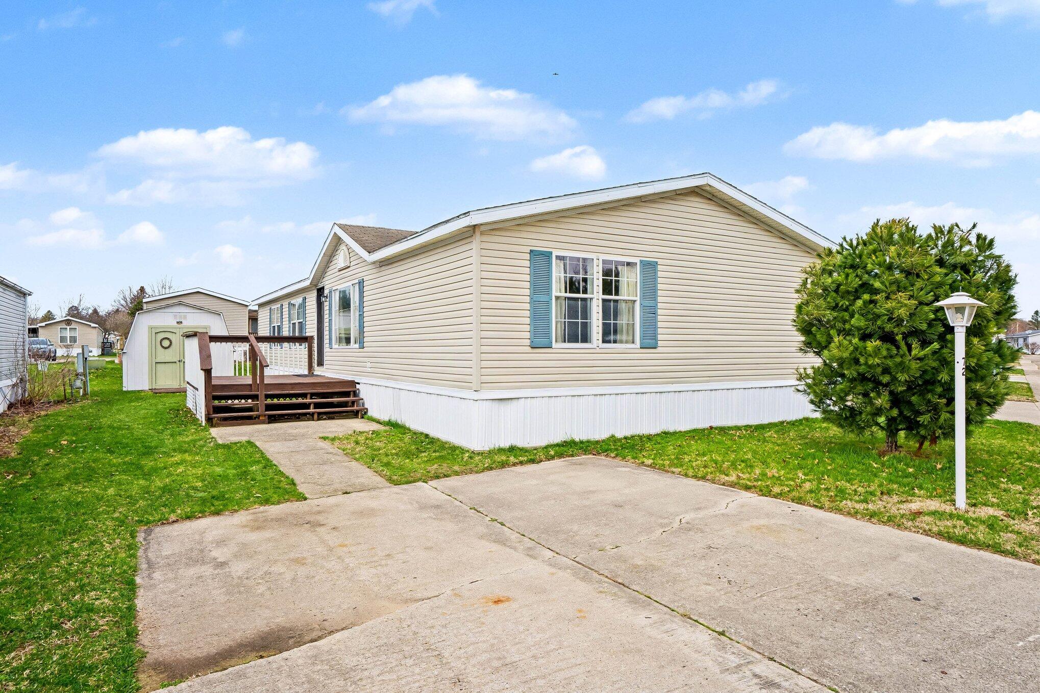 69205 Garver Road, Unit LOT 72 Edwardsburg, MI 49112 - Photo 13 of 15 014_file_3073