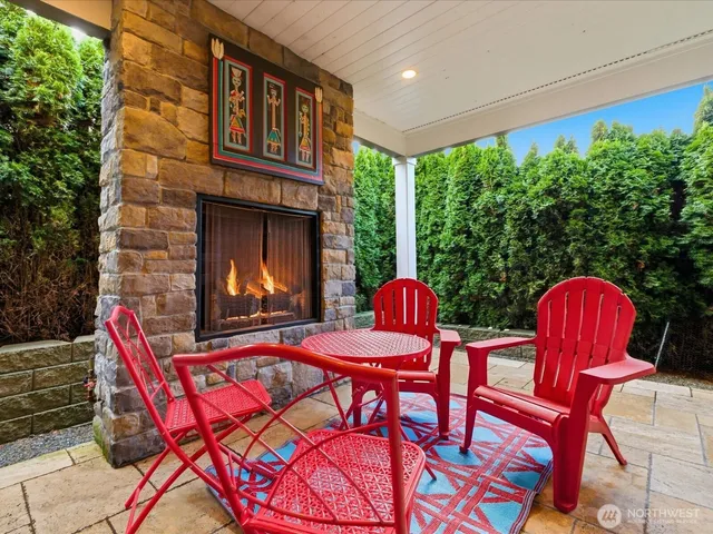 $1,850,000 | 1040 6th Avenue South, Edmonds, WA 98020