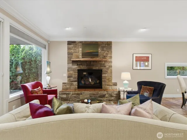 $1,850,000 | 1040 6th Avenue South, Edmonds, WA 98020