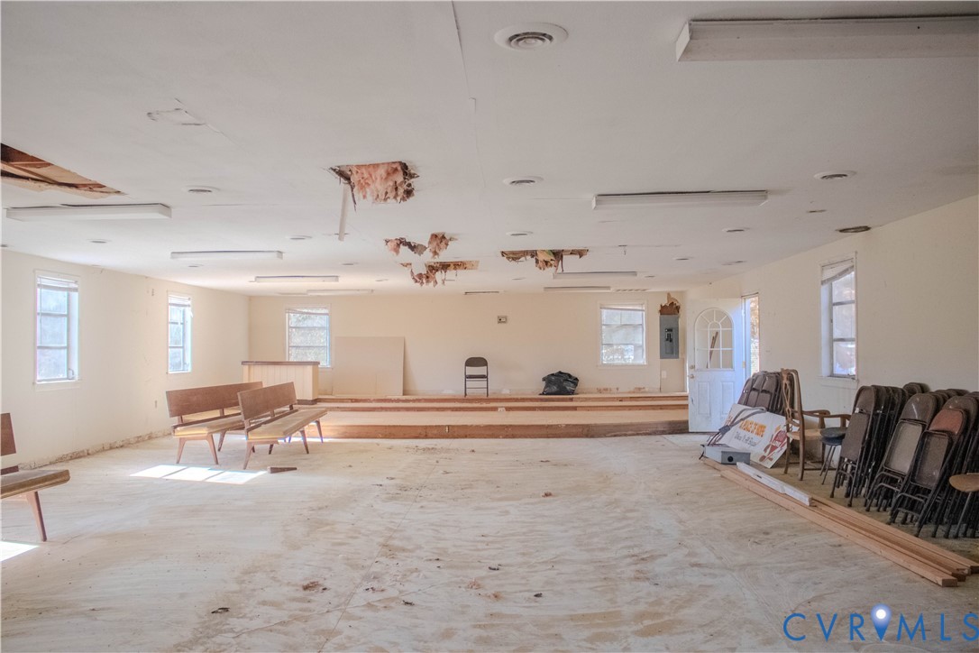 9501 Wilcox Neck Road Charles City, VA 23030 - Photo 4 of 15 Community building