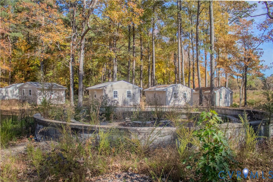 9501 Wilcox Neck Road Charles City, VA 23030 - Photo 5 of 15 Cabins