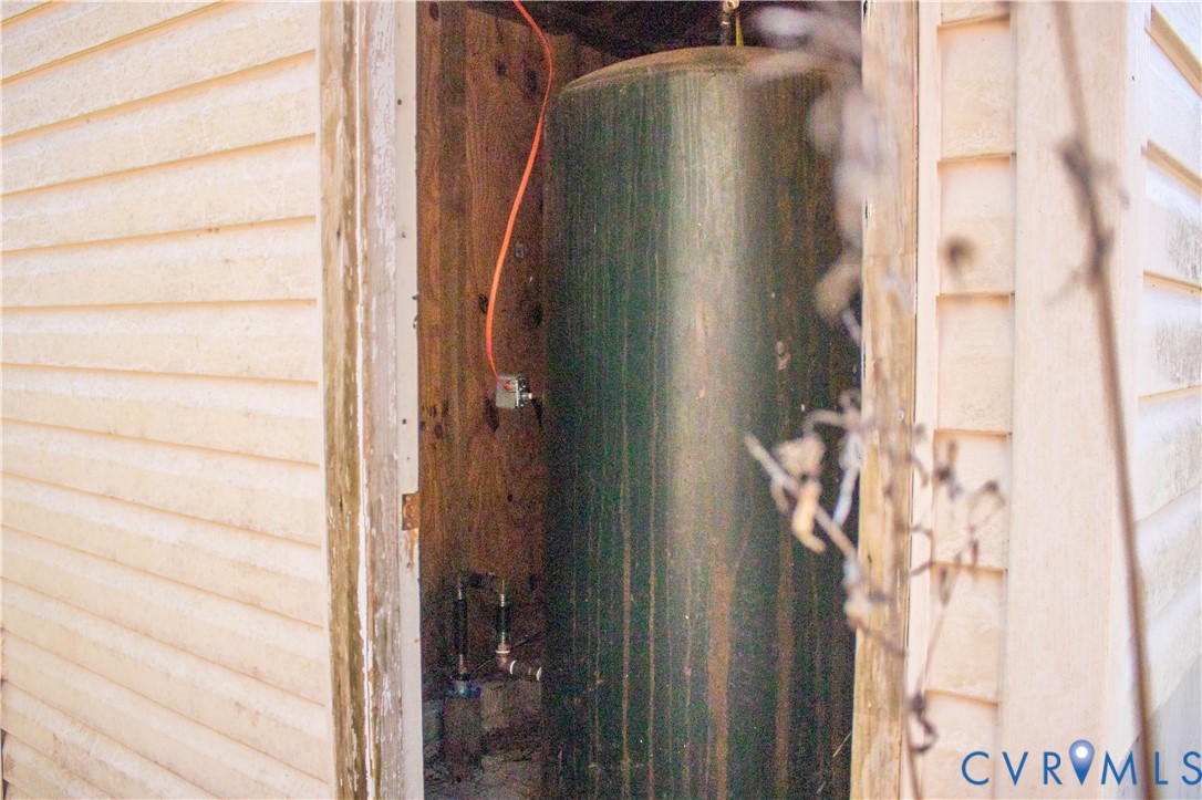 9501 Wilcox Neck Road Charles City, VA 23030 - Photo 6 of 15 Pump house