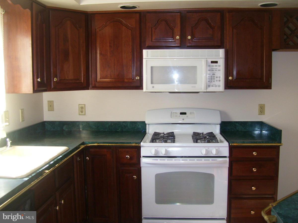 4421 Silver Spring Road Perry Hall, MD 21236 - Photo 8 of 18 Kitchen