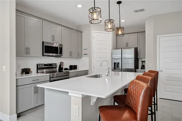 $2,900 | 7833 Spectrum Drive, Kissimmee, FL 34747