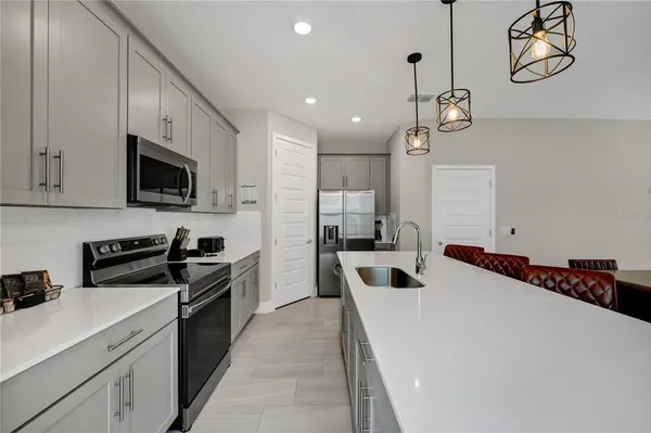 $2,900 | 7833 Spectrum Drive, Kissimmee, FL 34747