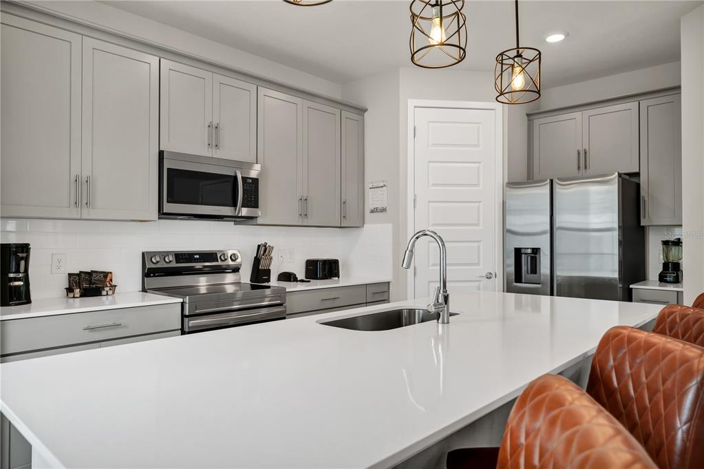 7833 Spectrum Drive Kissimmee, FL 34747 - Photo 35 of 54