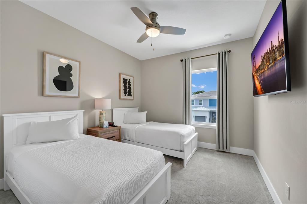 7833 Spectrum Drive Kissimmee, FL 34747 - Photo 40 of 54