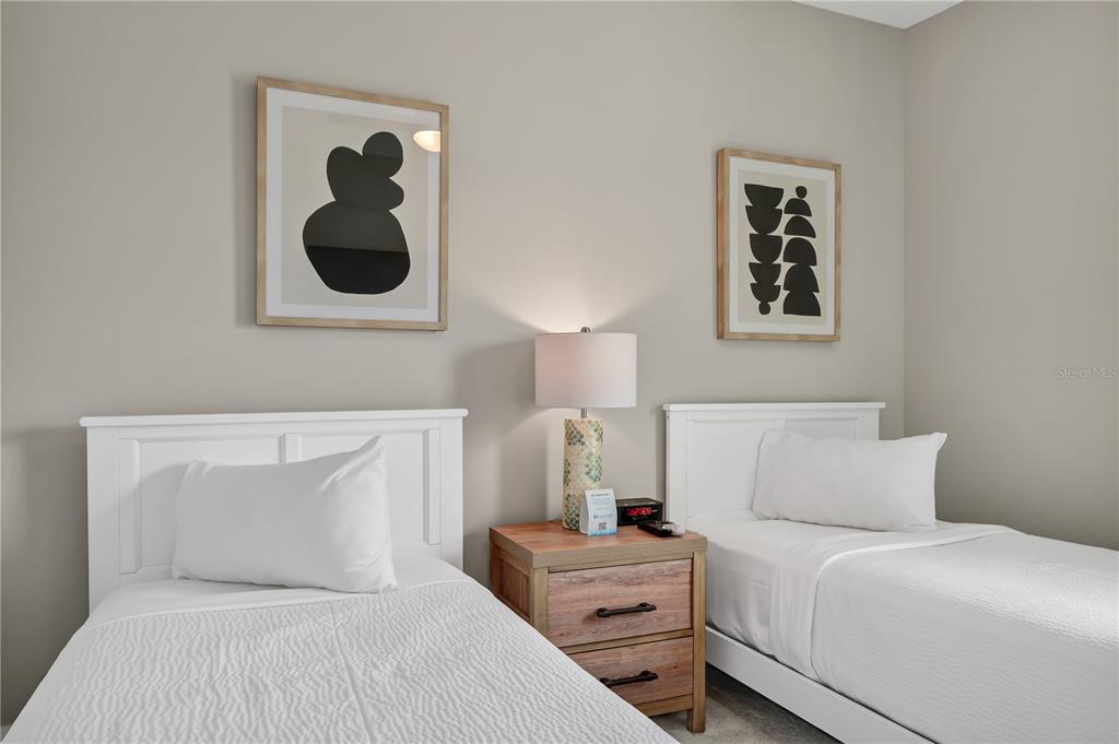 7833 Spectrum Drive Kissimmee, FL 34747 - Photo 9 of 54