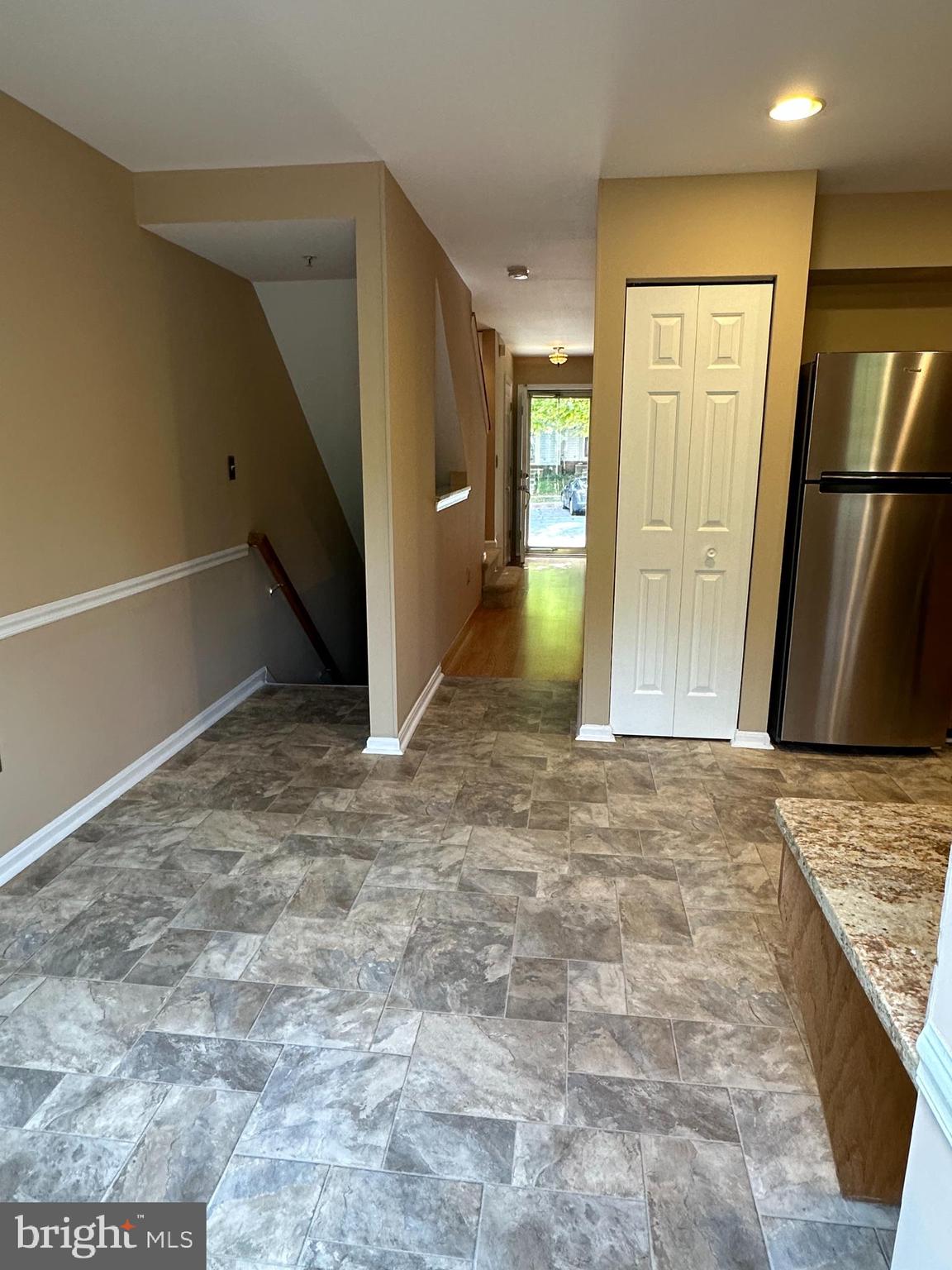 9820 Sherwood Farm Road Owings Mills, MD 21117 - Photo 5 of 32