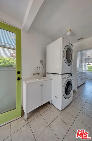 $5,750 | 847 Commonwealth Avenue, Venice, CA 90291