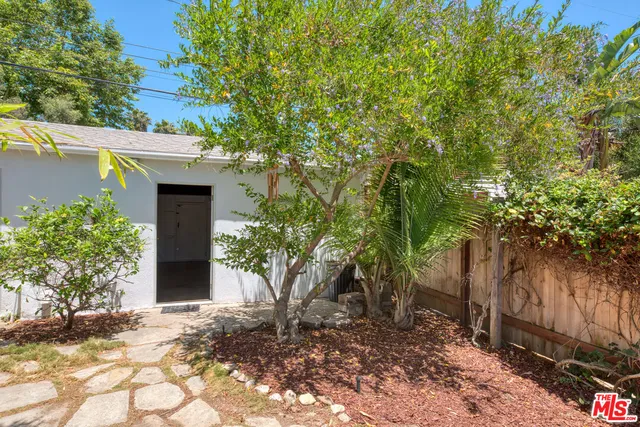 $5,750 | 847 Commonwealth Avenue, Venice, CA 90291