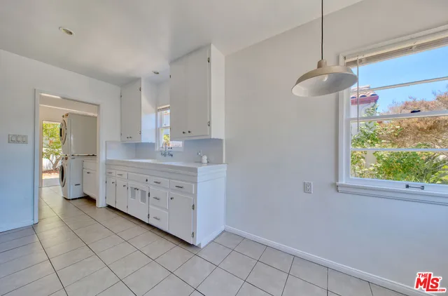 $5,750 | 847 Commonwealth Avenue, Venice, CA 90291