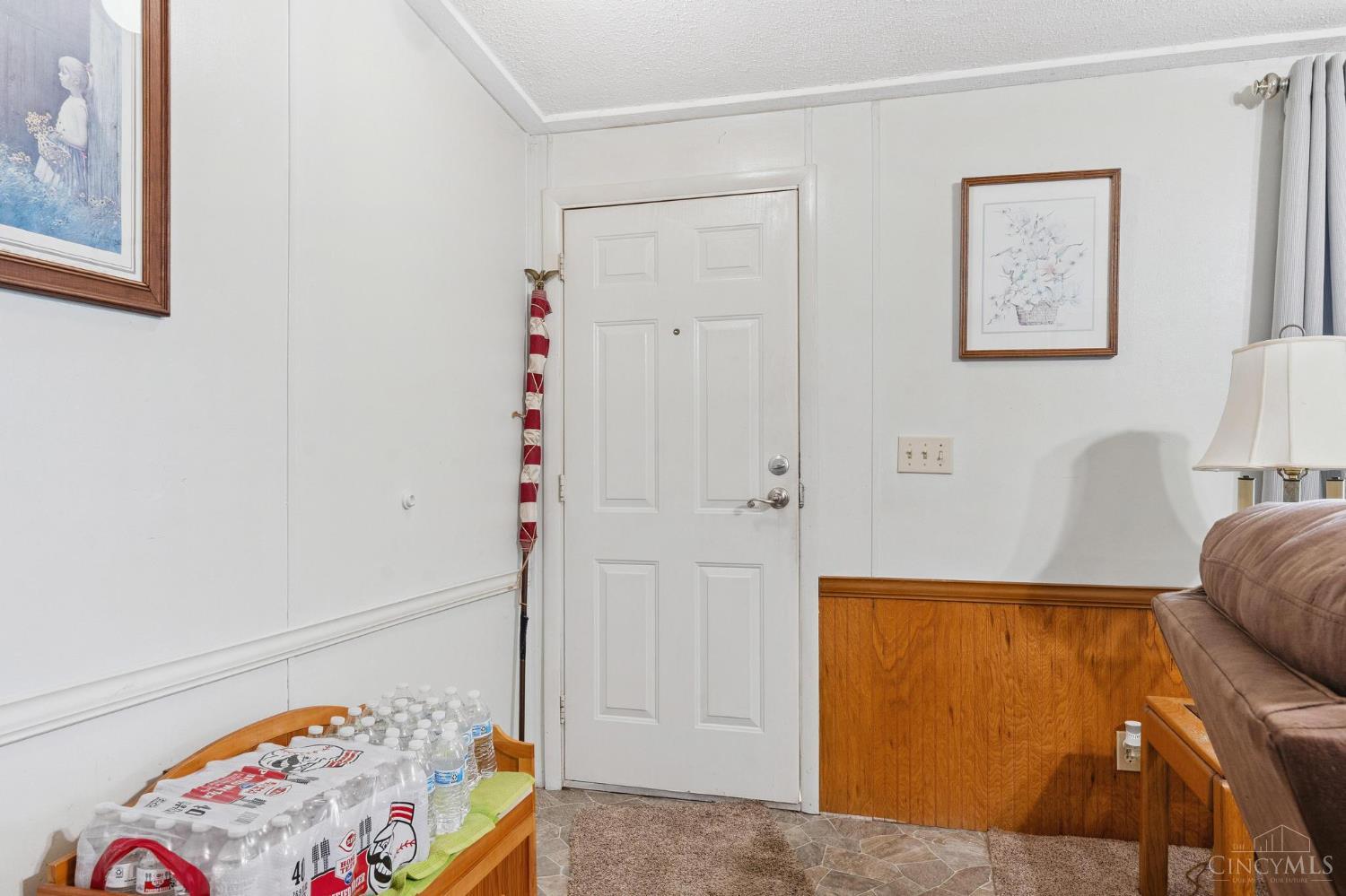507 Old State Road Clarksville, OH 45113 - Photo 6 of 35 Gallery Image 6
