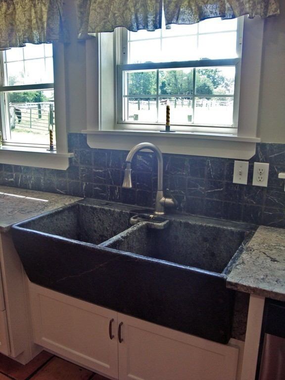 64 Putnam Hill Road Sutton, MA 01590 - Photo 9 of 30