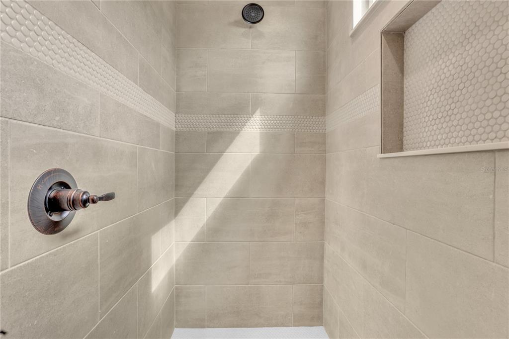 12574 Northwest 158th Street Alachua, FL 32615 - Photo 13 of 17