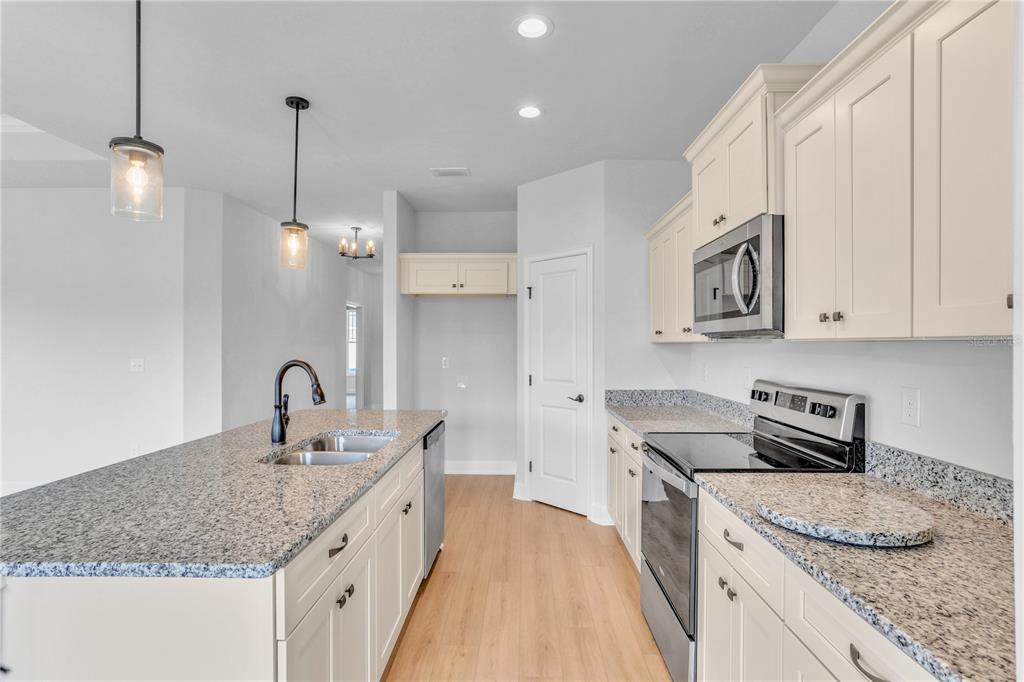 12574 Northwest 158th Street Alachua, FL 32615 - Photo 15 of 17