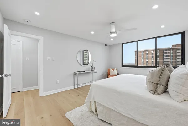 $999,000 | 4550 North Park Avenue, Unit 807, Chevy Chase, MD 20815