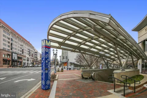 $999,000 | 4550 North Park Avenue, Unit 807, Chevy Chase, MD 20815