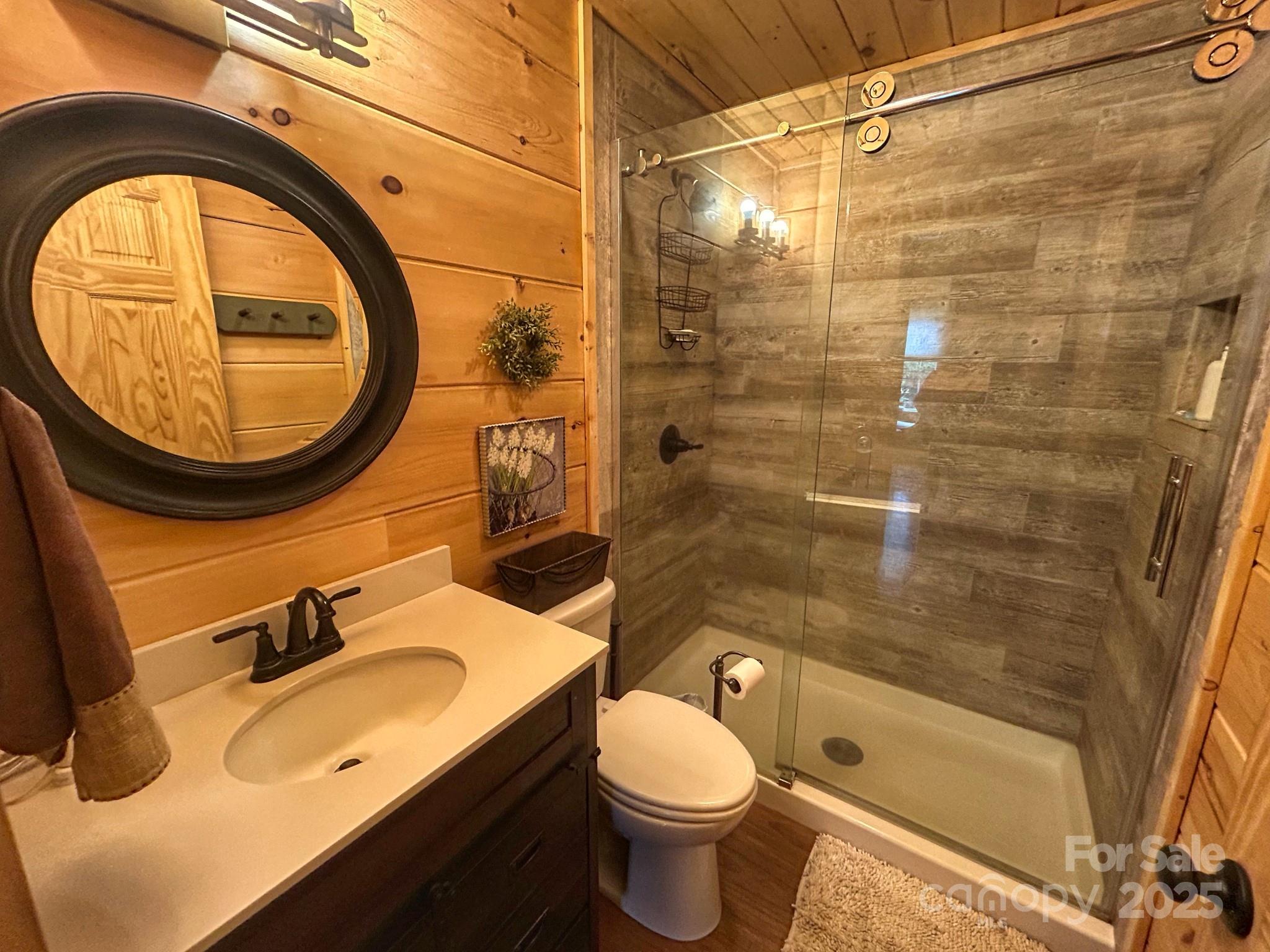 5680 Low Country Road Lenoir, NC 28645 - Photo 7 of 20 Gallery Image 7