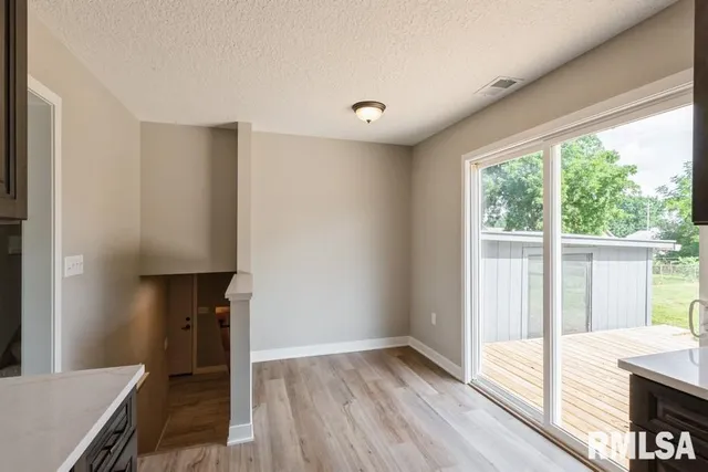 $329,000 | 814 Jones Street, Le Claire, IA 52753