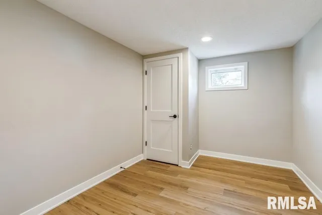 $329,000 | 814 Jones Street, Le Claire, IA 52753