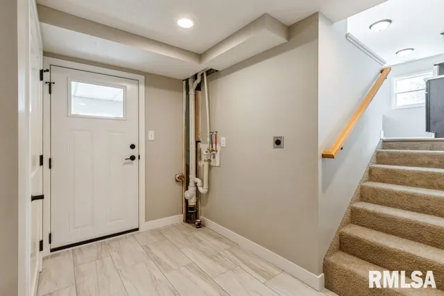 $329,000 | 814 Jones Street, Le Claire, IA 52753