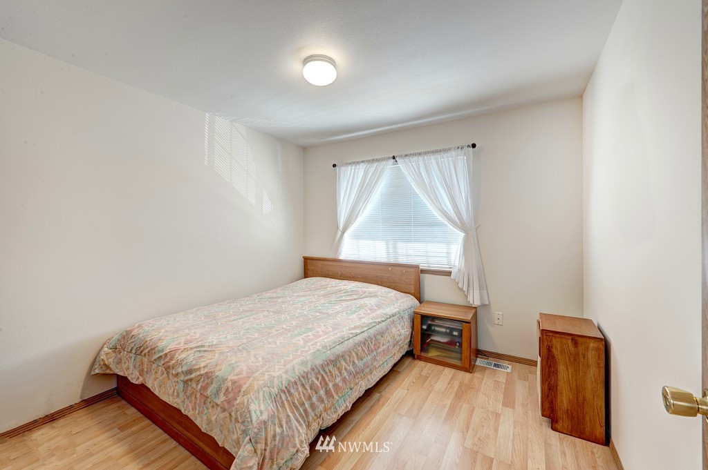 6450 South Langston Road Seattle, WA 98178 - Photo 14 of 22 Gallery Image 14