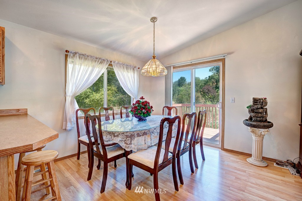 6450 South Langston Road Seattle, WA 98178 - Photo 8 of 22 Gallery Image 8
