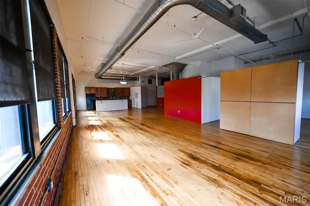 $2,000 | 1010 St Charles Street, Unit 1002, St. Louis, MO 63101