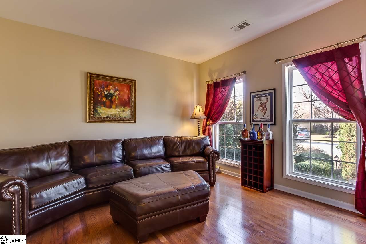 3 Crowflock Court Simpsonville, SC 29680 - Photo 5 of 32 Gallery Image 5