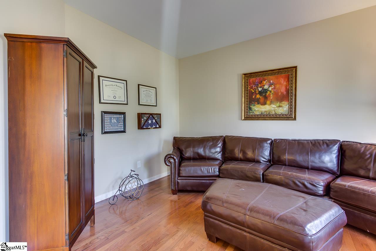 3 Crowflock Court Simpsonville, SC 29680 - Photo 7 of 32 Gallery Image 7