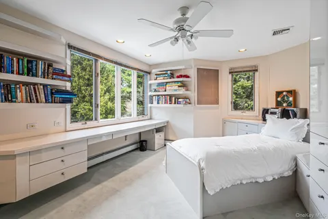 $5,475,000 | 6 Coachman's Court, Old Westbury, NY 11568