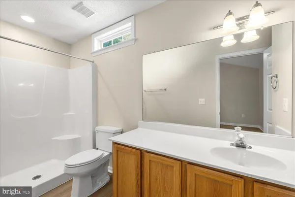 $2,350 | 5703 Halifax Court, Fredericksburg, VA 22407