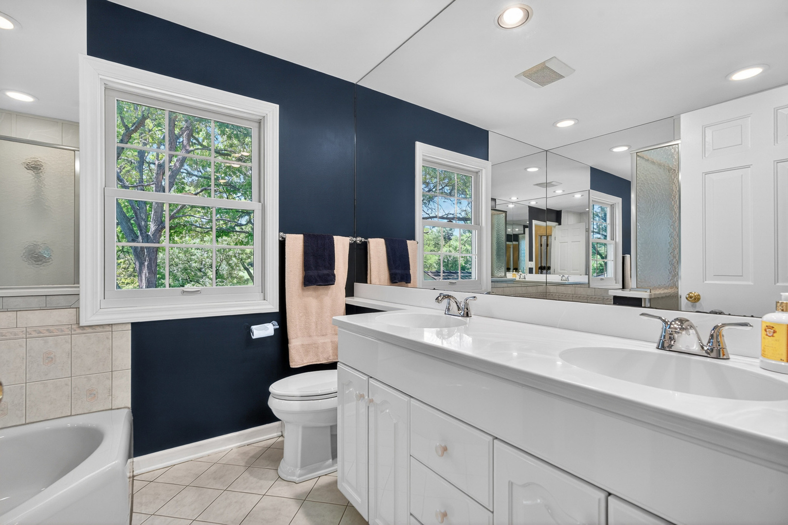 38 Forest Hills Road Lake Bluff, IL 60044 - Photo 33 of 49