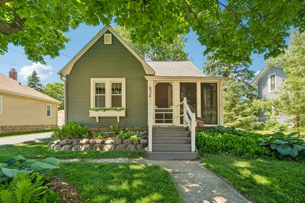 $325,000 | 834 South Silver Lake Street, Oconomowoc, WI 53066