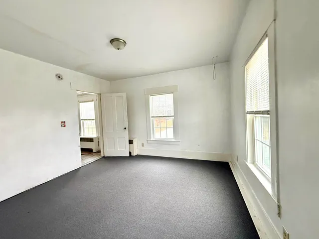 $279,500 | 56 Jefferson Road, Whitefield, NH 03598