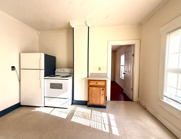 $279,500 | 56 Jefferson Road, Whitefield, NH 03598