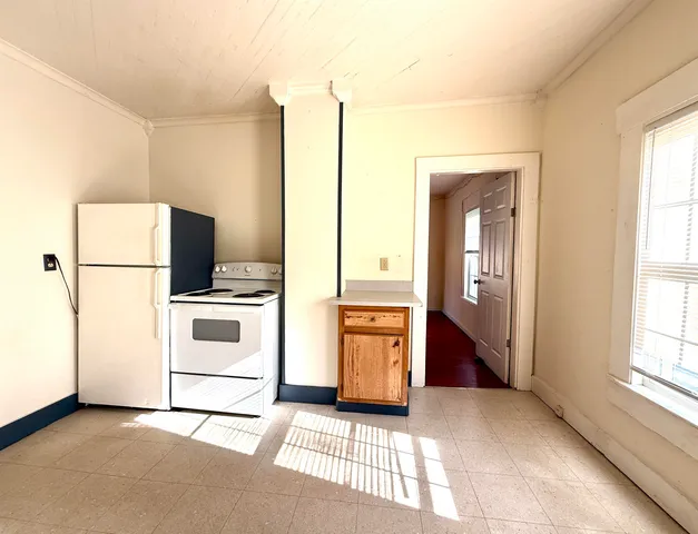 $279,500 | 56 Jefferson Road, Whitefield, NH 03598