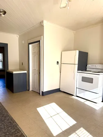 $279,500 | 56 Jefferson Road, Whitefield, NH 03598